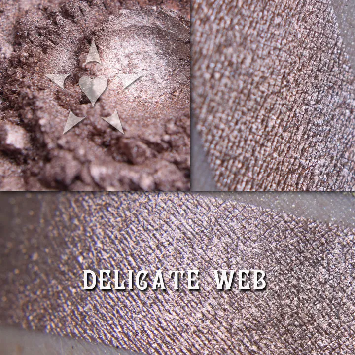 DELICATE WEB  - premium metallic eyeshadow