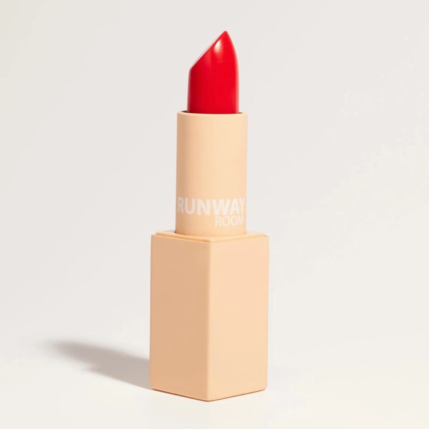 Runway Room Lipstick  Lip01